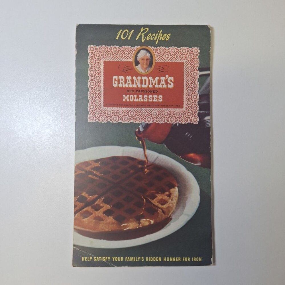 101 Recipes Grandmas Molasses Old Fashioned Vintage Booklet 1945 Baking Cookies‎